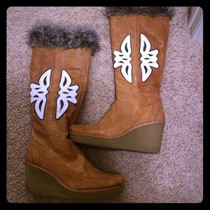 New leather and faux fur boots